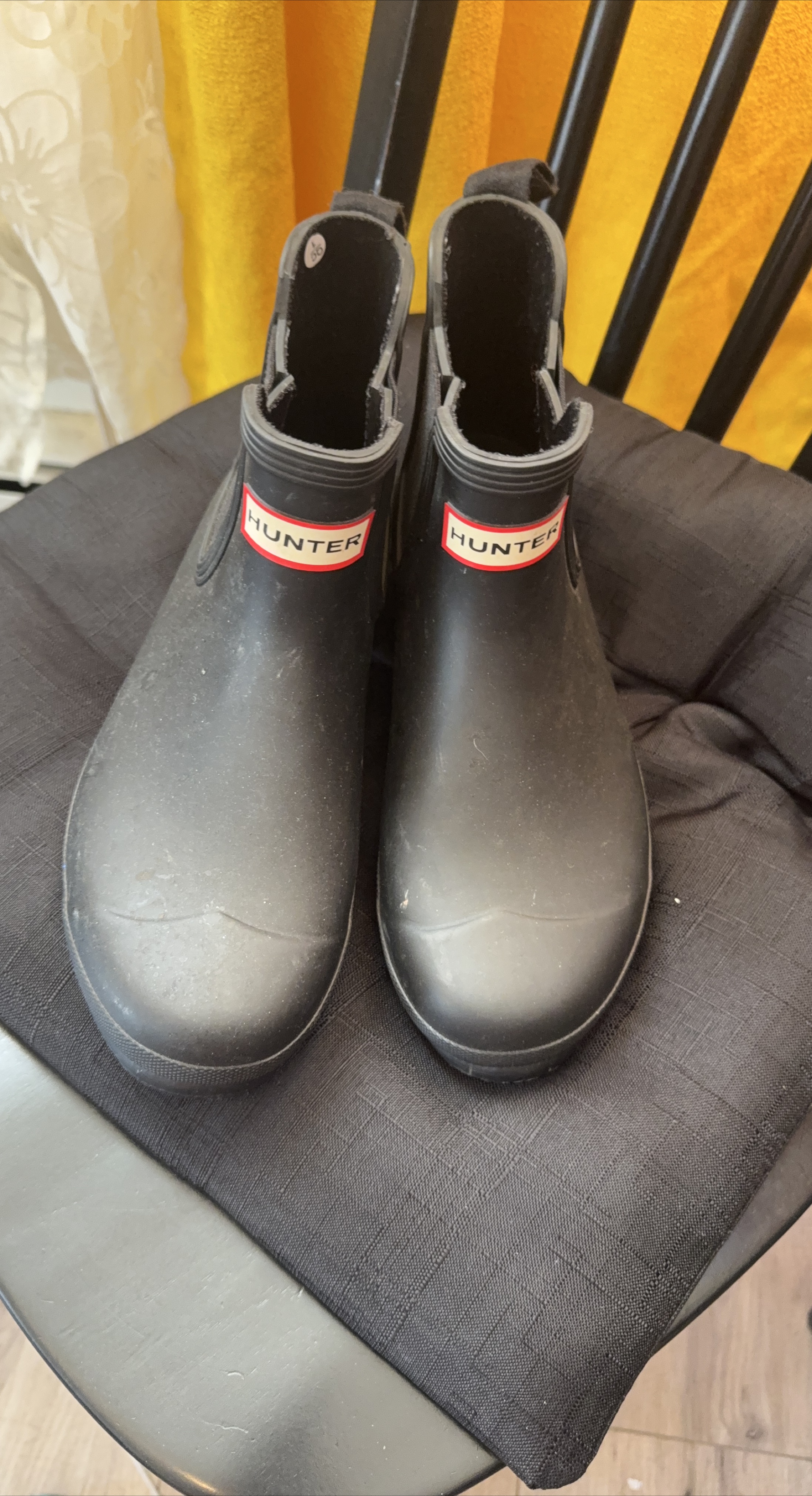 Hunter Chelsea Boots - Size US 7 thumbnail