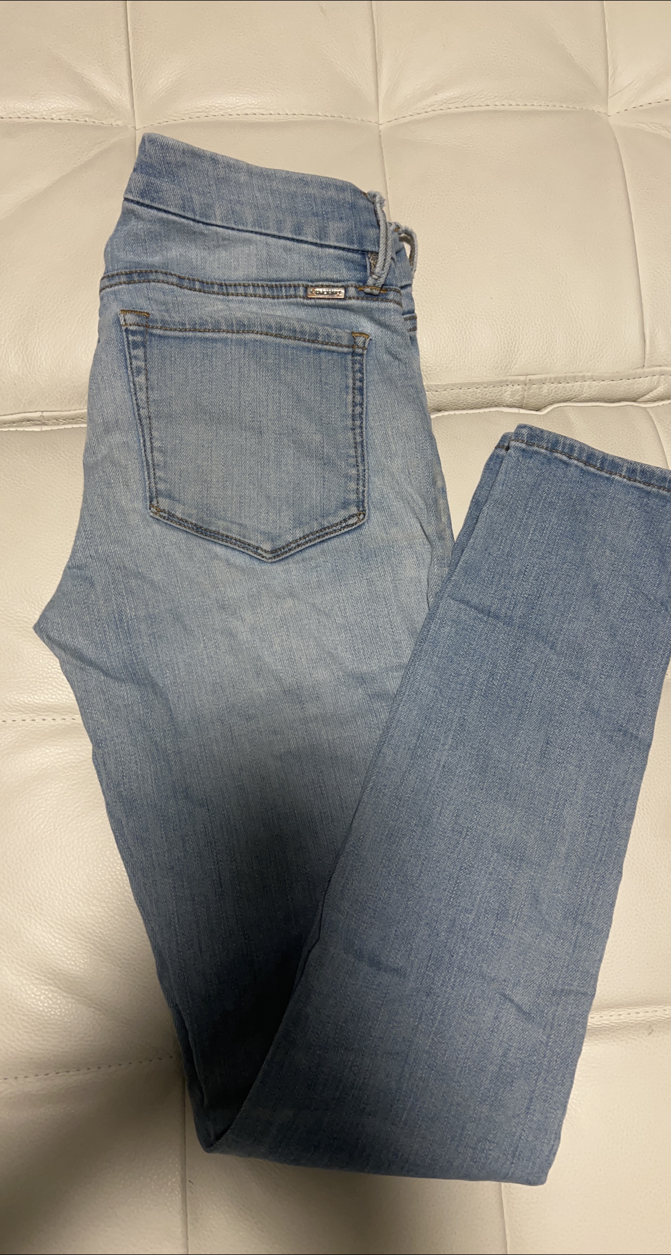 Marciano skinny Jeans  size 26- Light Wash thumbnail