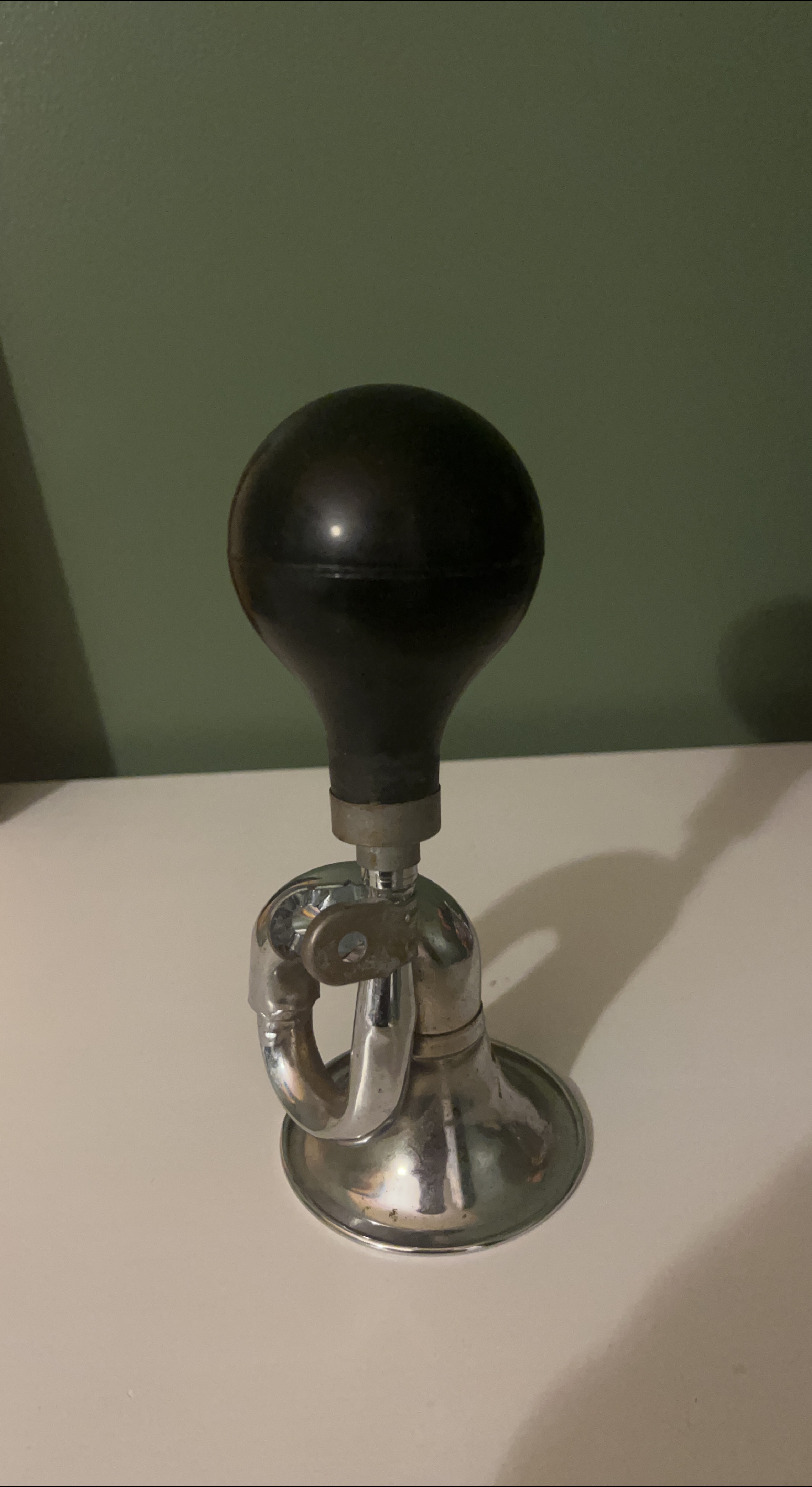 Vintage Bicycle Horn - Classic Design thumbnail