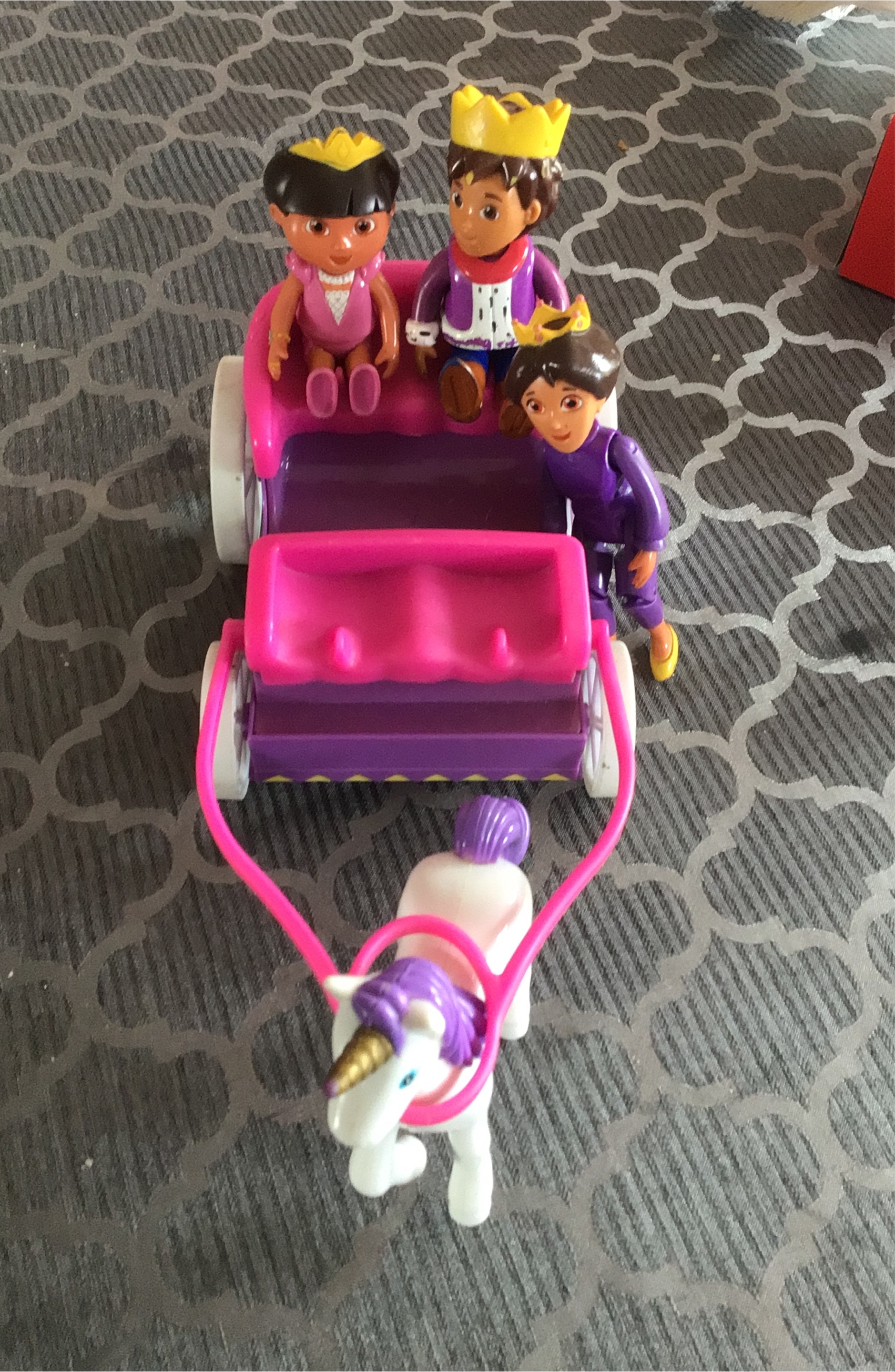 Dora the Explorer Royal Carriage