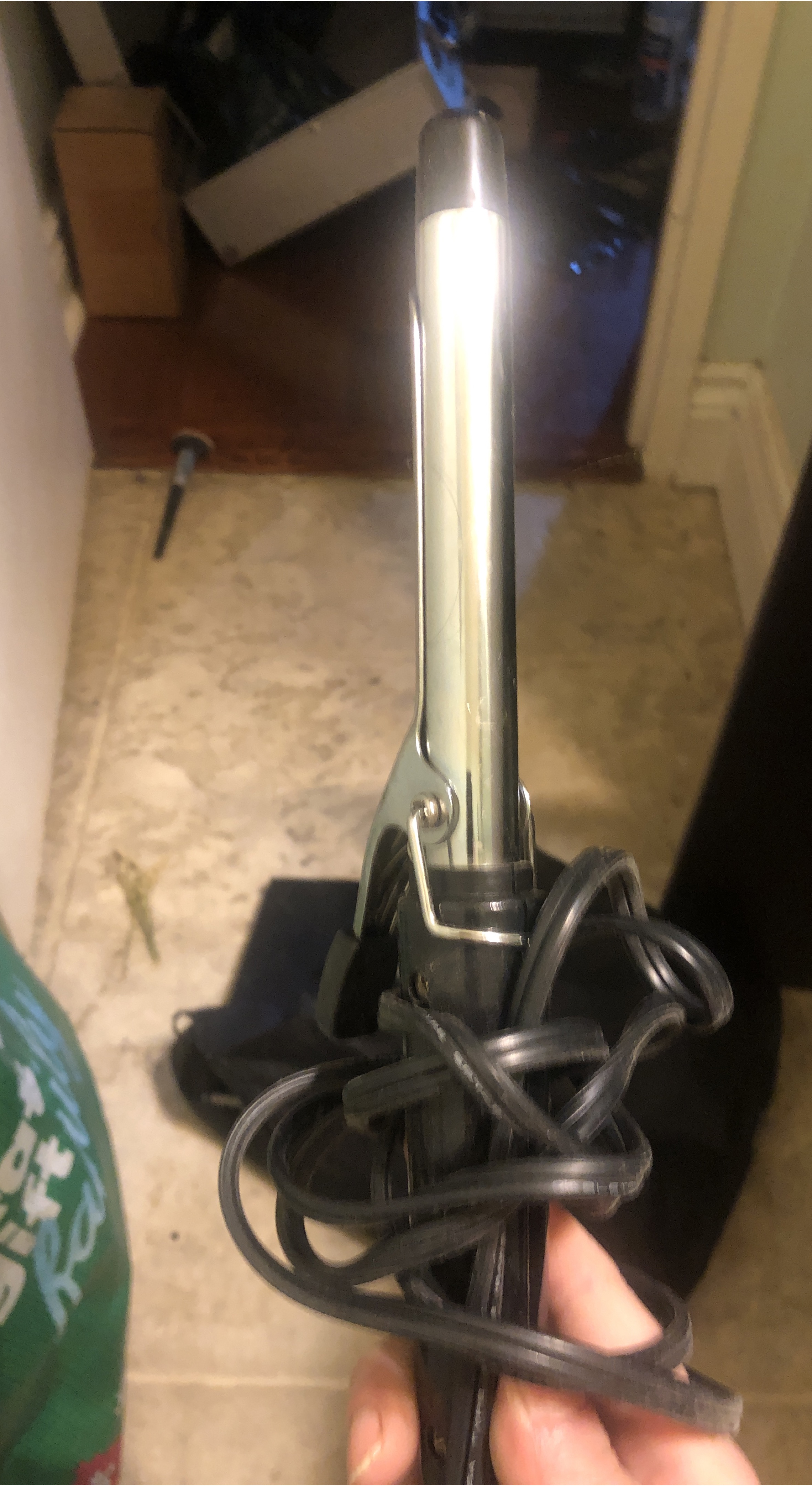 Curling Iron - Hair Styling Tool thumbnail