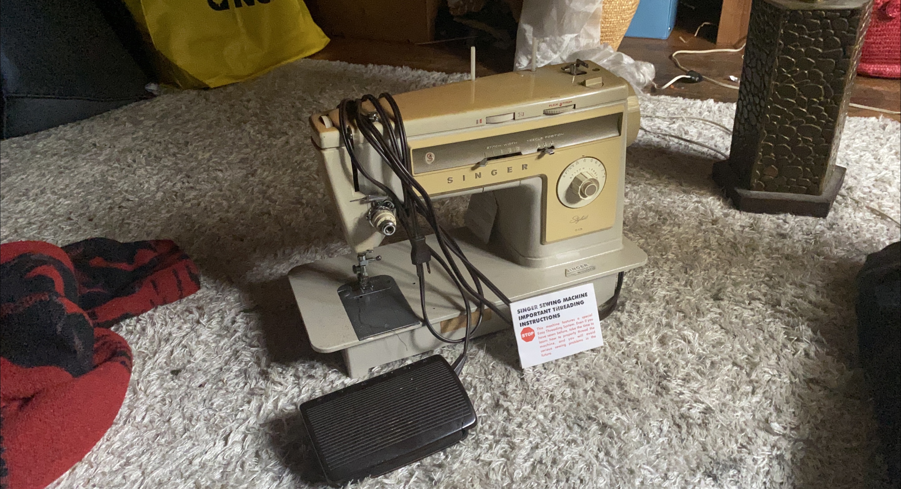Singer Stylist Sewing Machine thumbnail