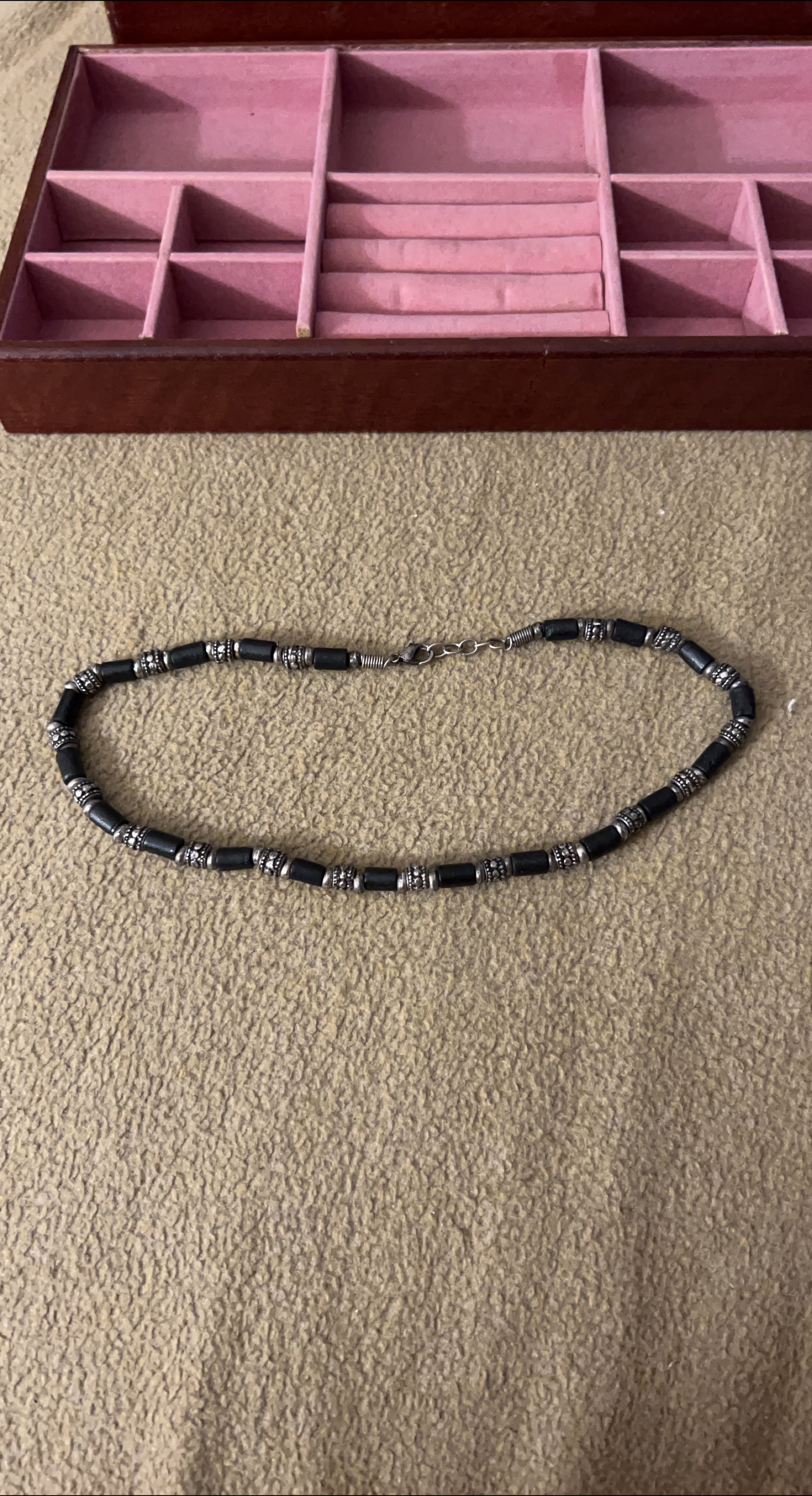 Beaded Necklace thumbnail