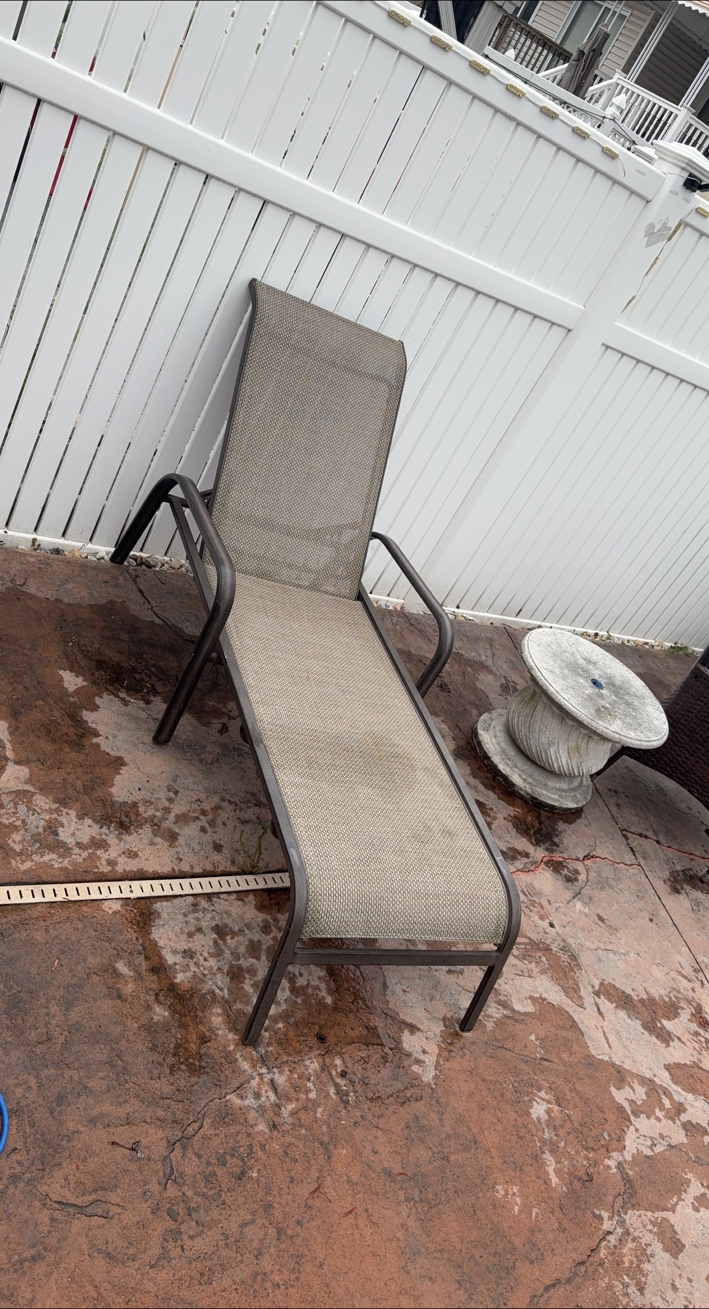 Outdoor Lounge Chair thumbnail