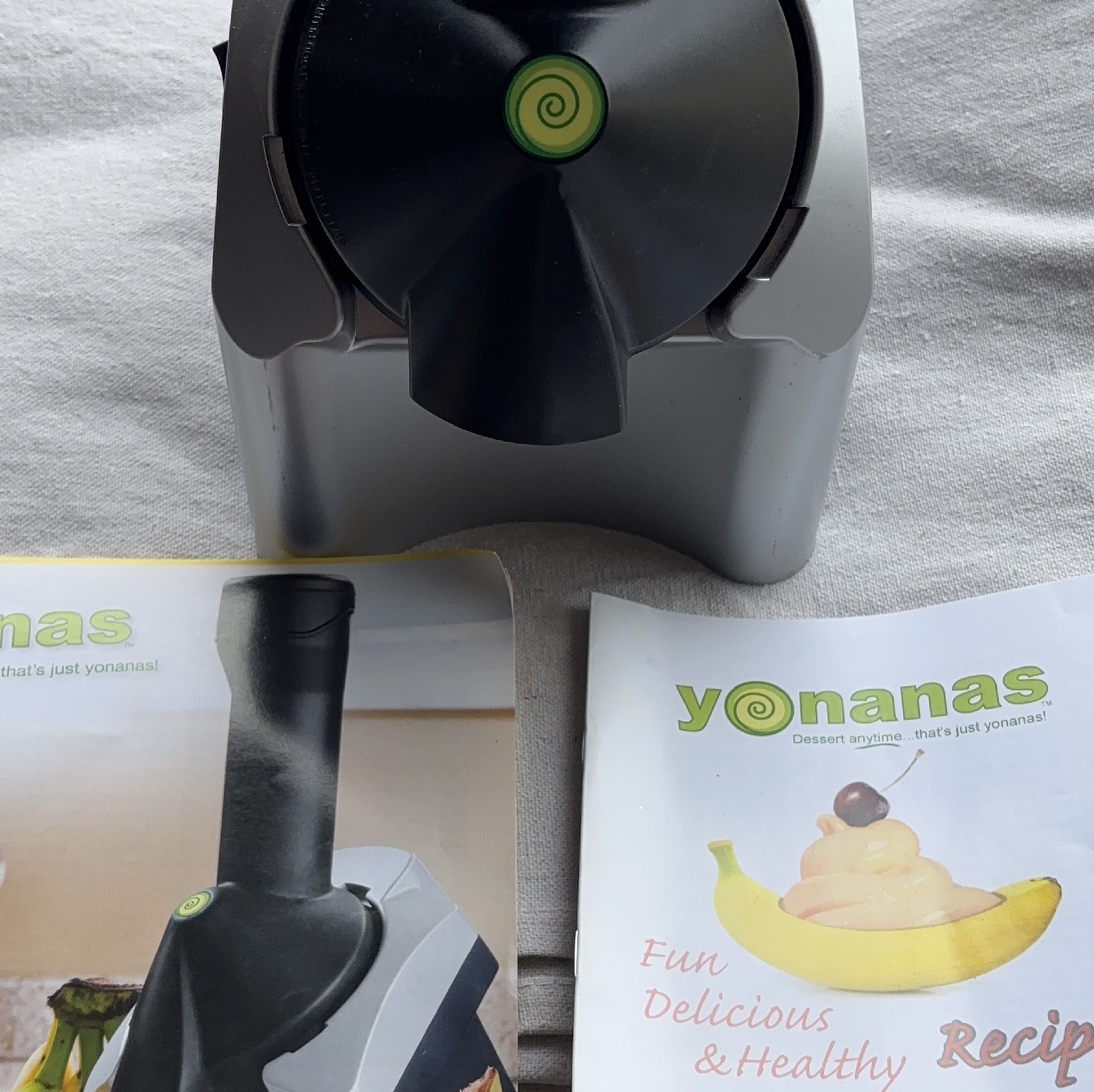 Yonanas Dessert Maker thumbnail