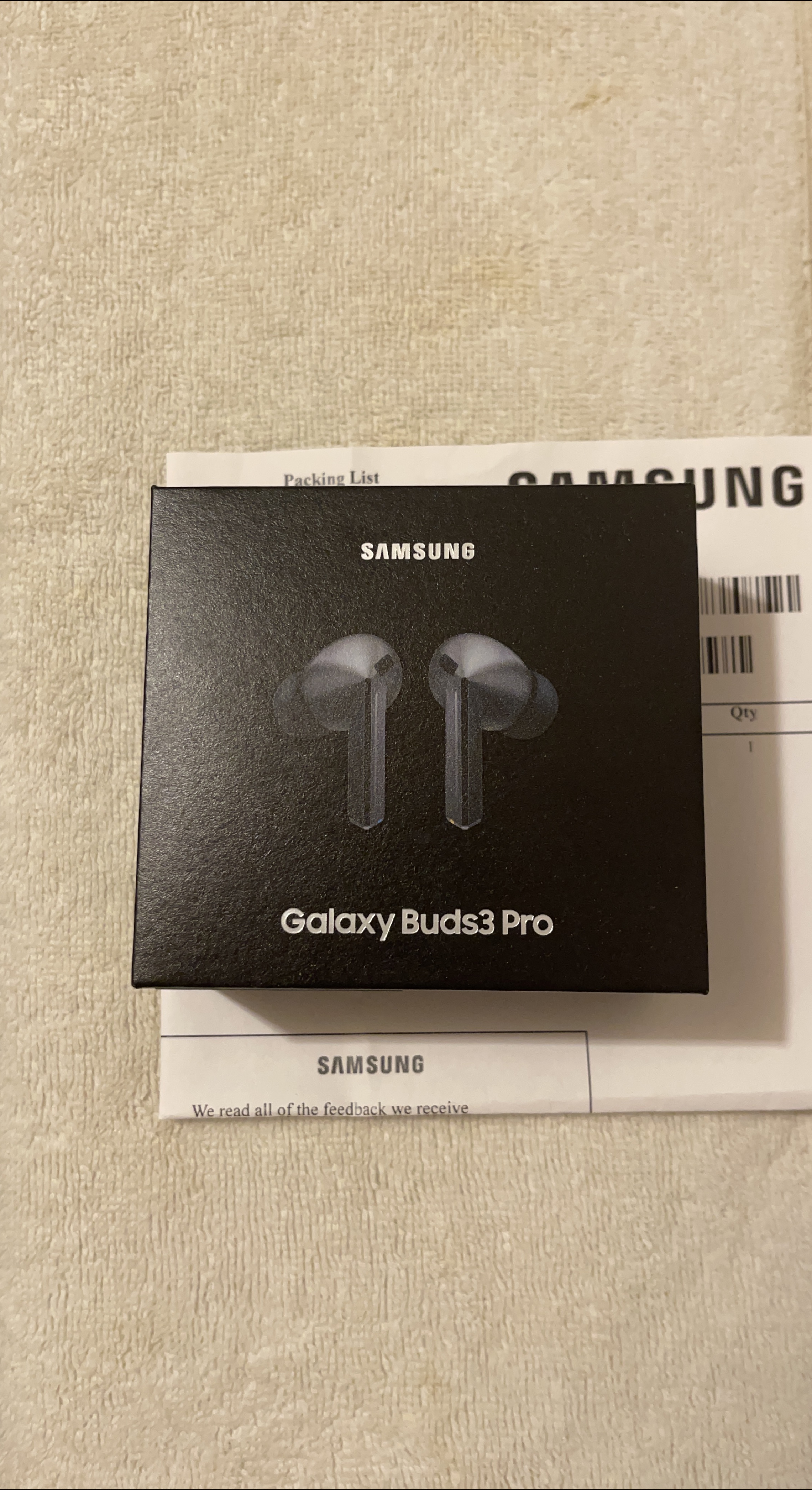 Samsung Galaxy Buds3 Pro - Like New! thumbnail