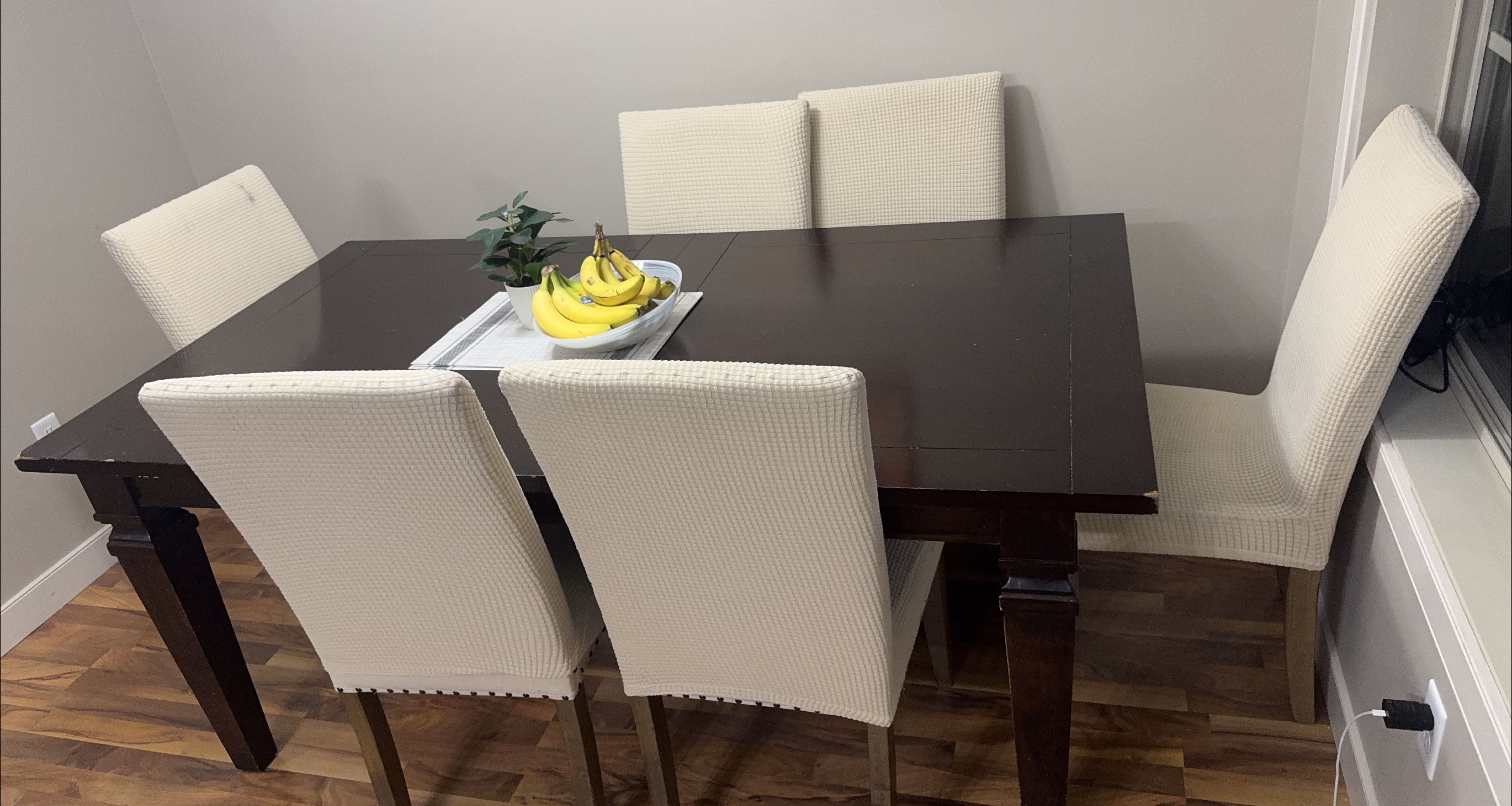 Dining Table with 4 Chairs & Chair Covers thumbnail