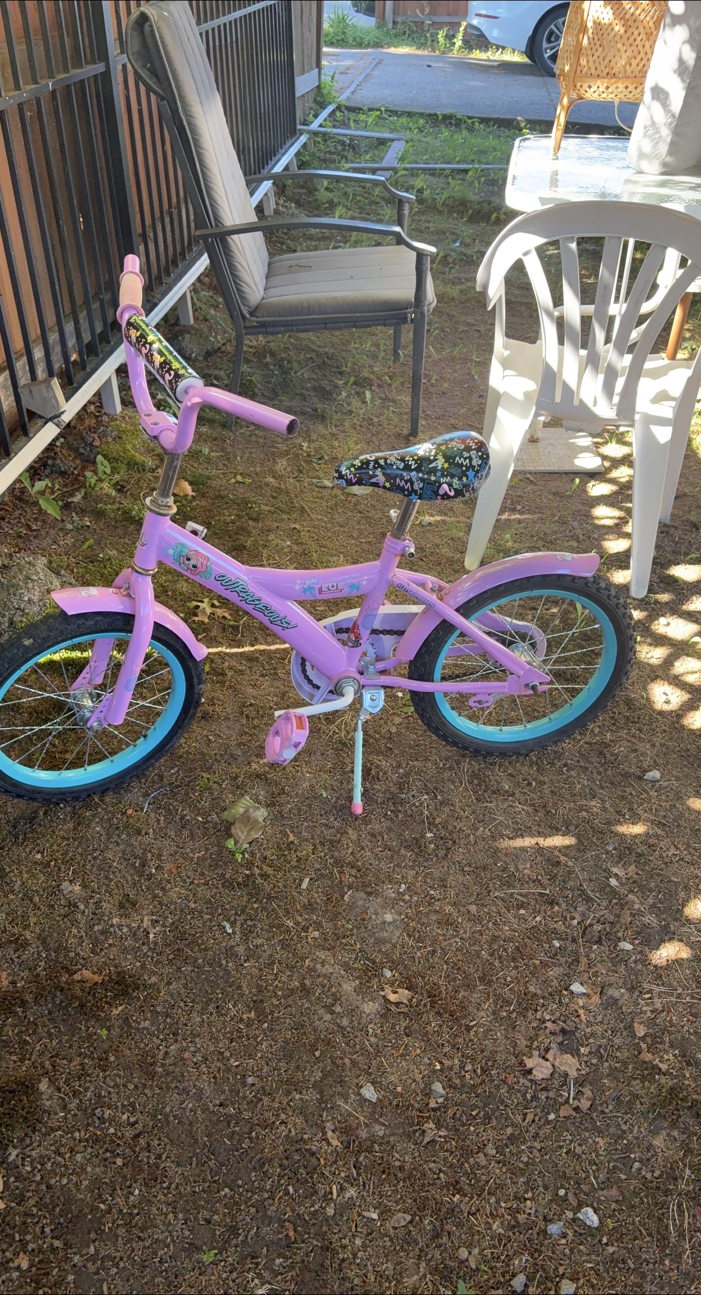 LOL Surprise! 16" Girls Bike - Pink & Blue thumbnail