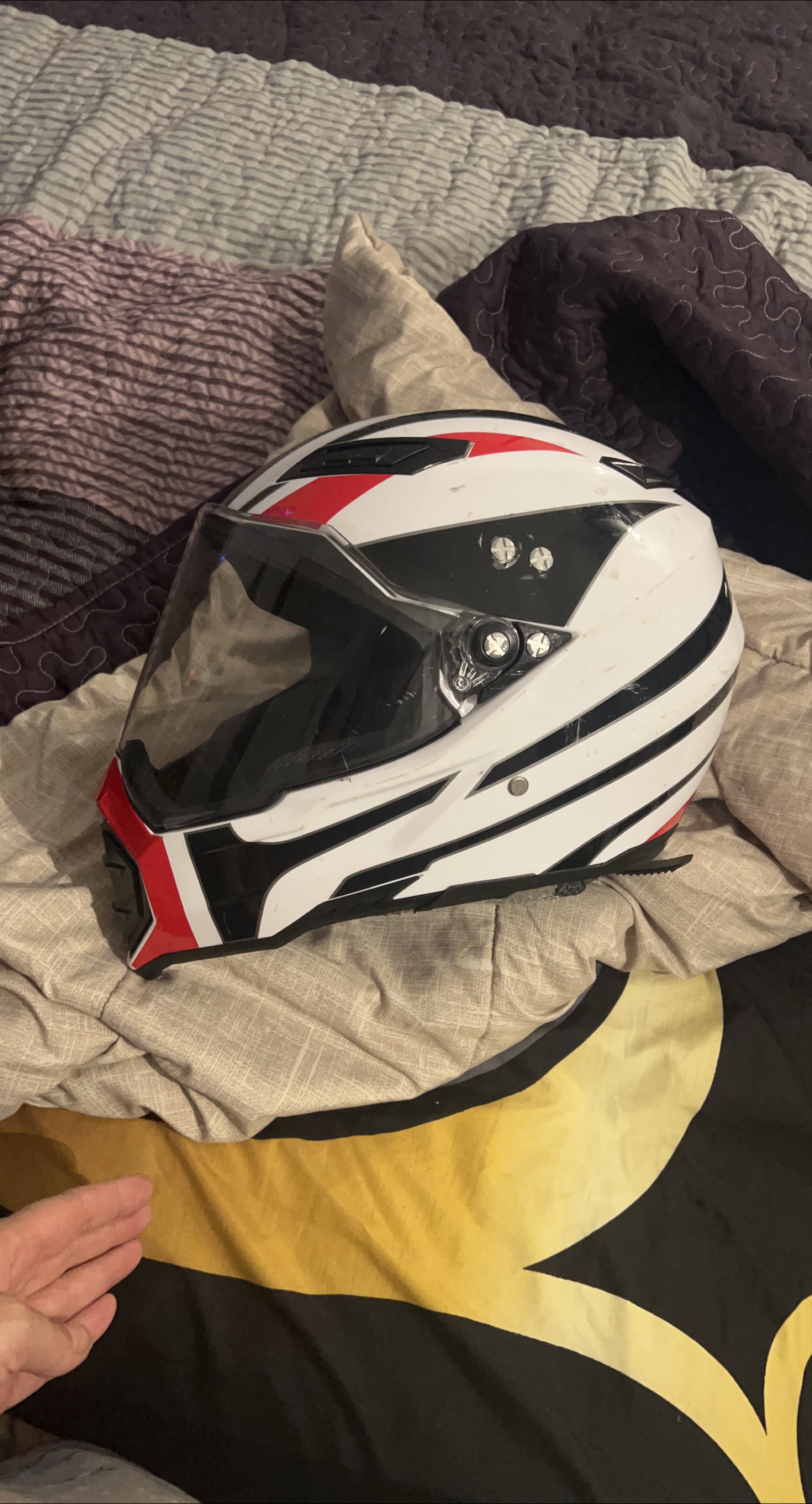 WLT WLT-128 White/Red Motorcycle Helmet - Size M thumbnail