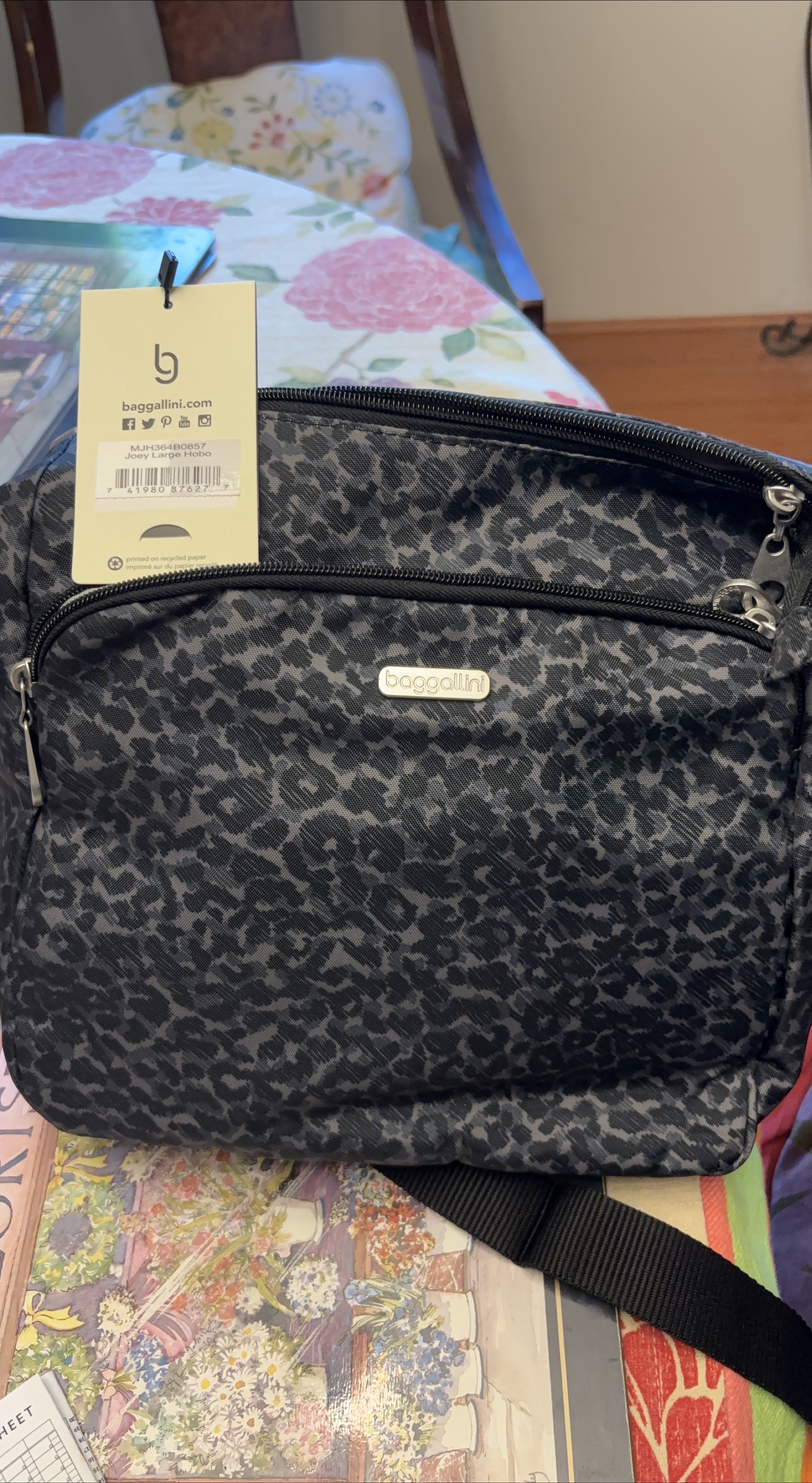 Baggallini Joey Large Hobo Bag thumbnail