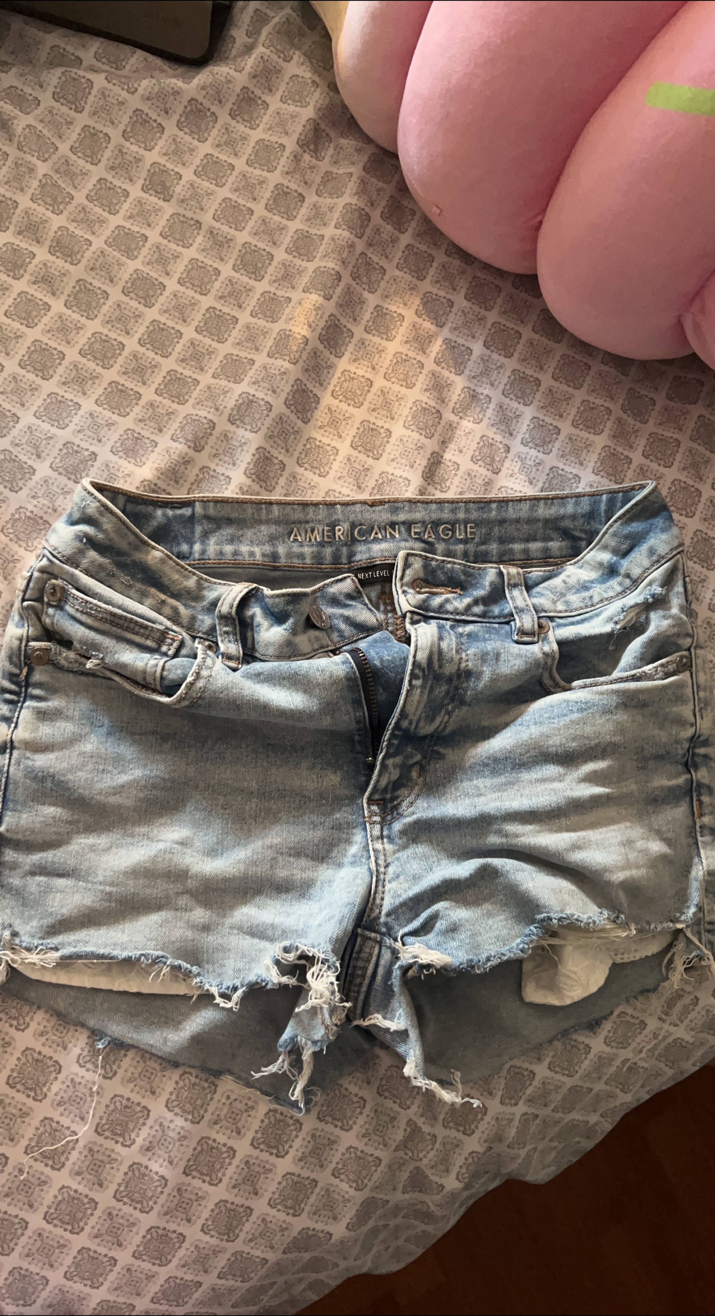 American Eagle Denim Shorts - Size 6 thumbnail
