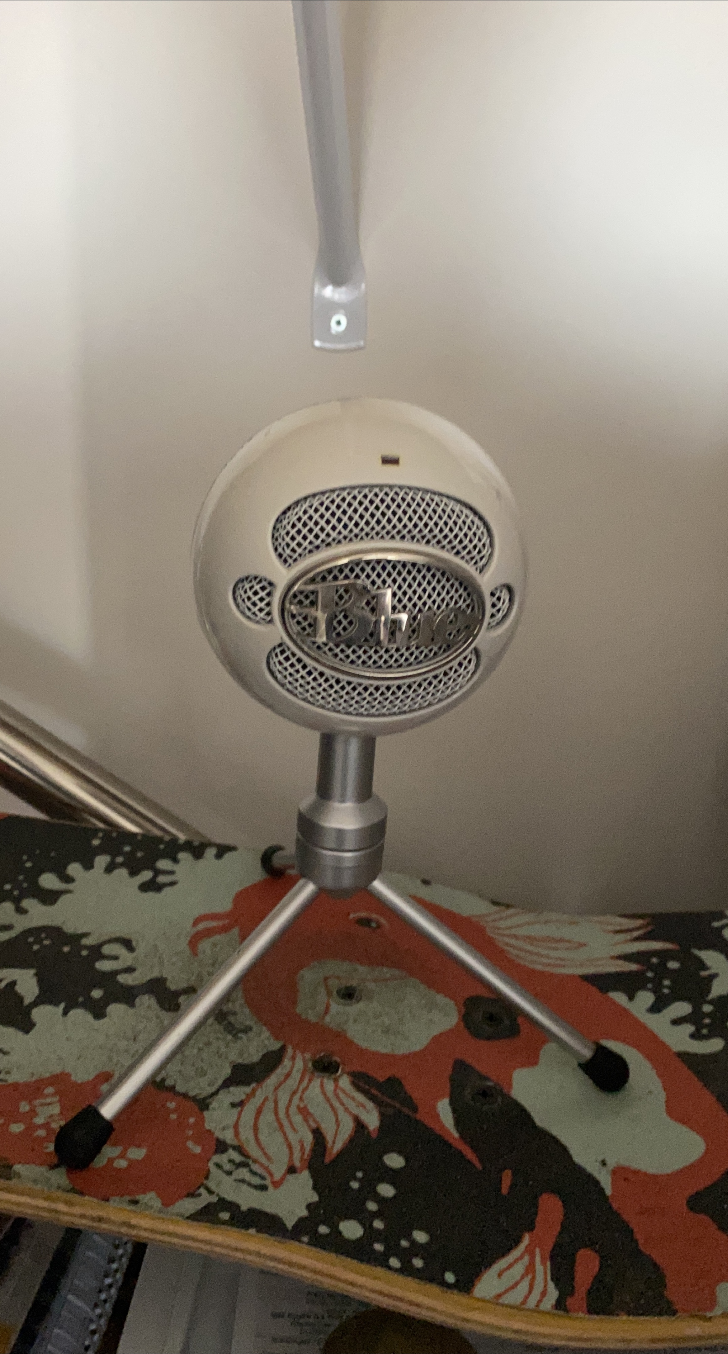 Blue Yeti USB Microphone - Silver thumbnail