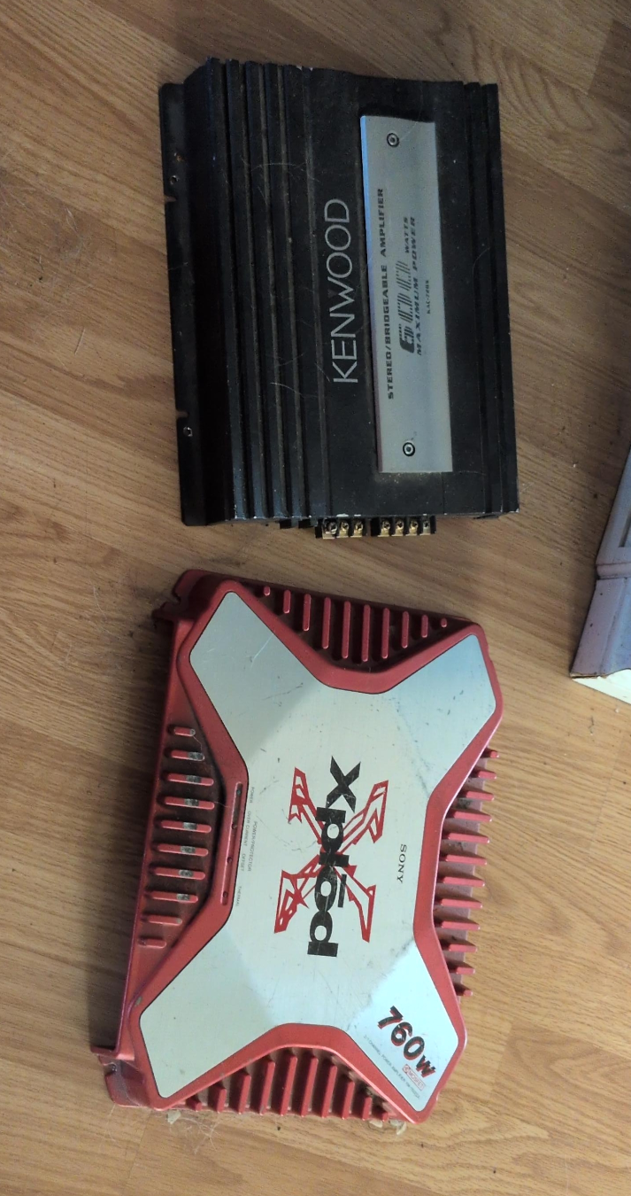 Kenwood & Sony Xplod Stereo Amplifiers thumbnail