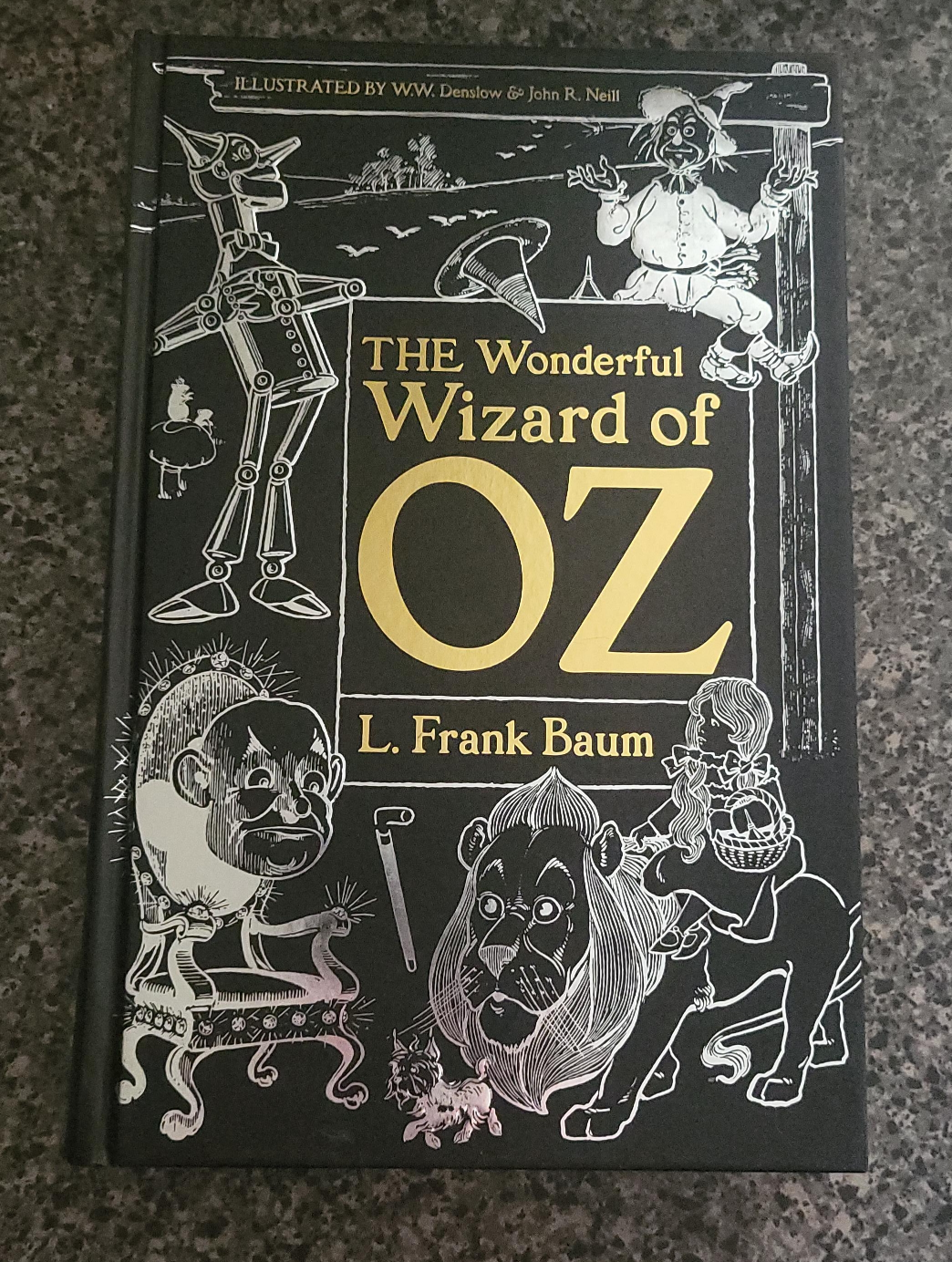 The Wonderful Wizard of Oz Book thumbnail