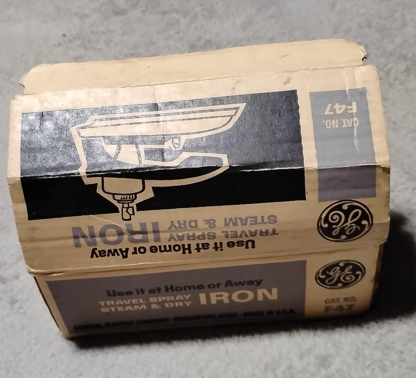 Vintage GE Travel Spray Steam & Dry Iron F47 thumbnail