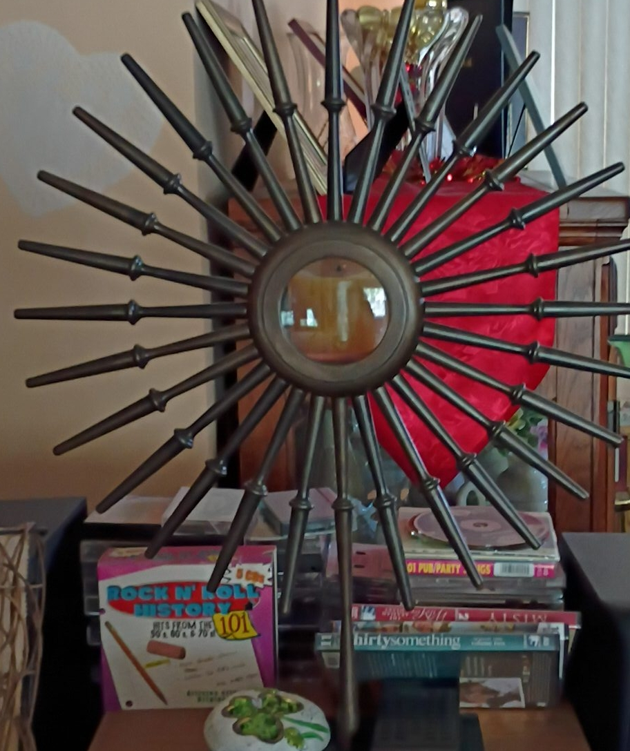 Starburst Mirror Decor thumbnail