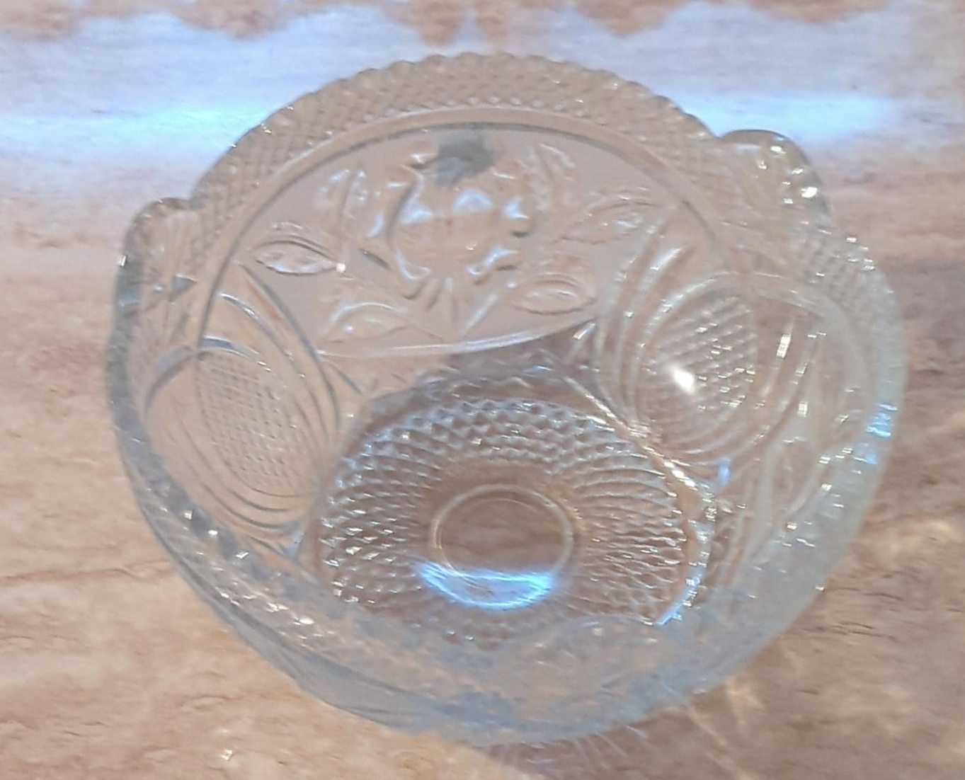 Vintage Clear Glass Bowl thumbnail