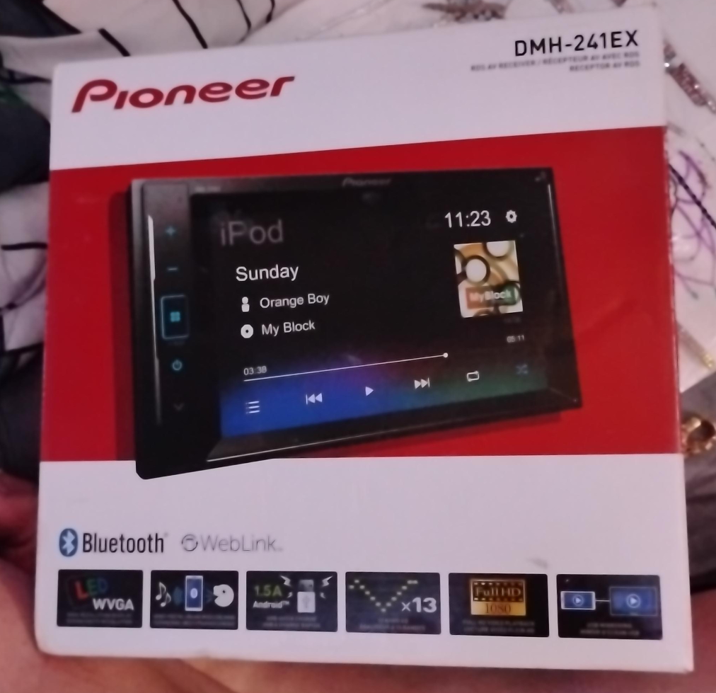 Pioneer DMH-241EX Car Stereo thumbnail