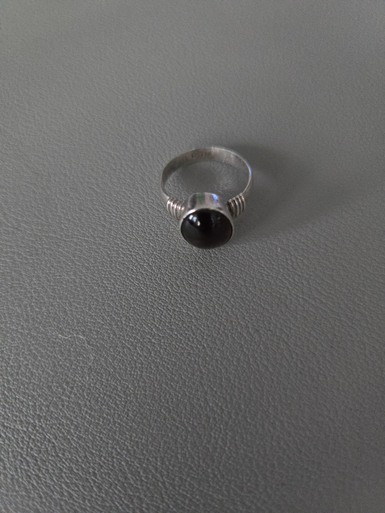 Vintage silver and garnet Ring thumbnail