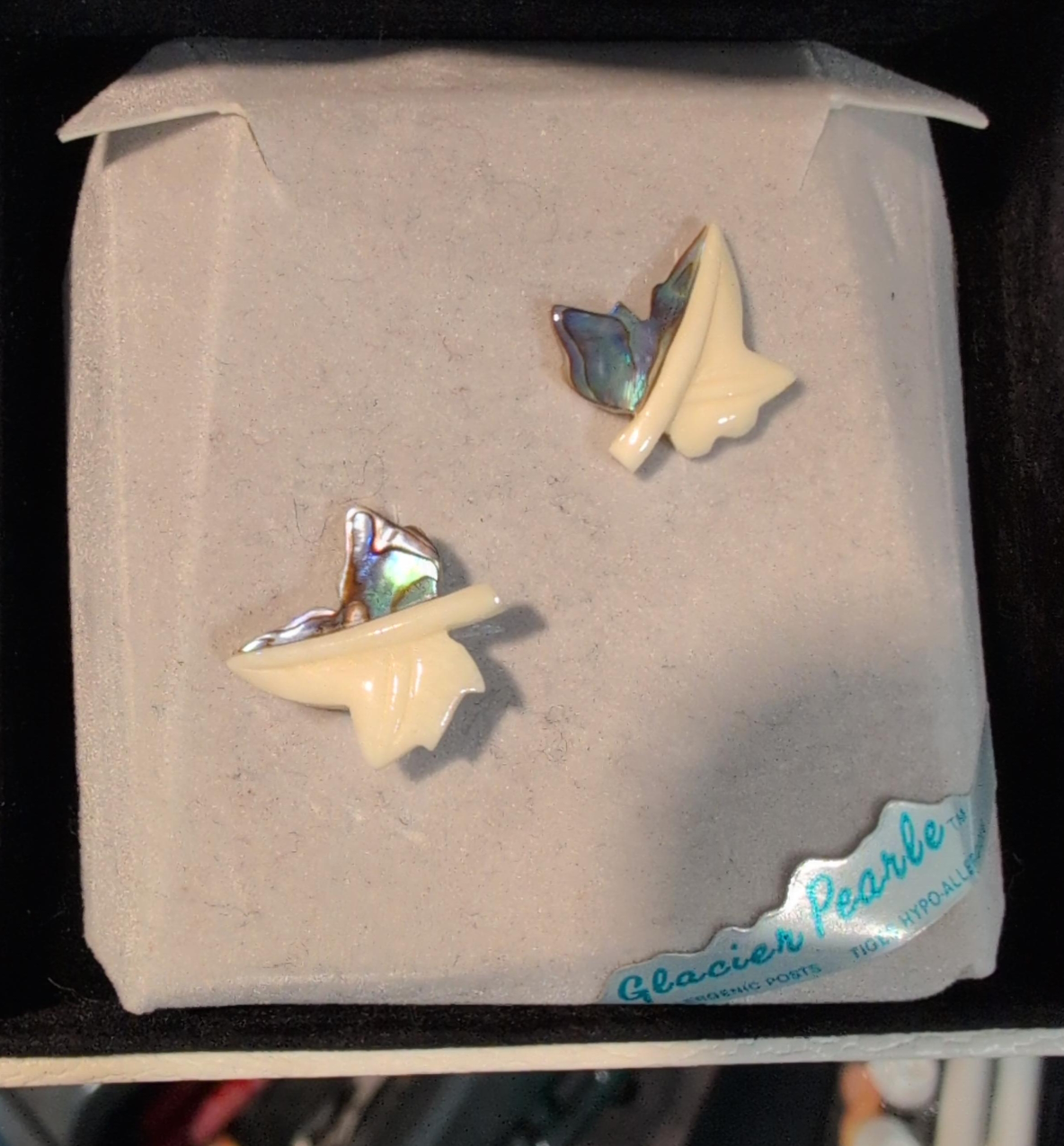 Glacier Pearle Leaf Stud Earrings thumbnail