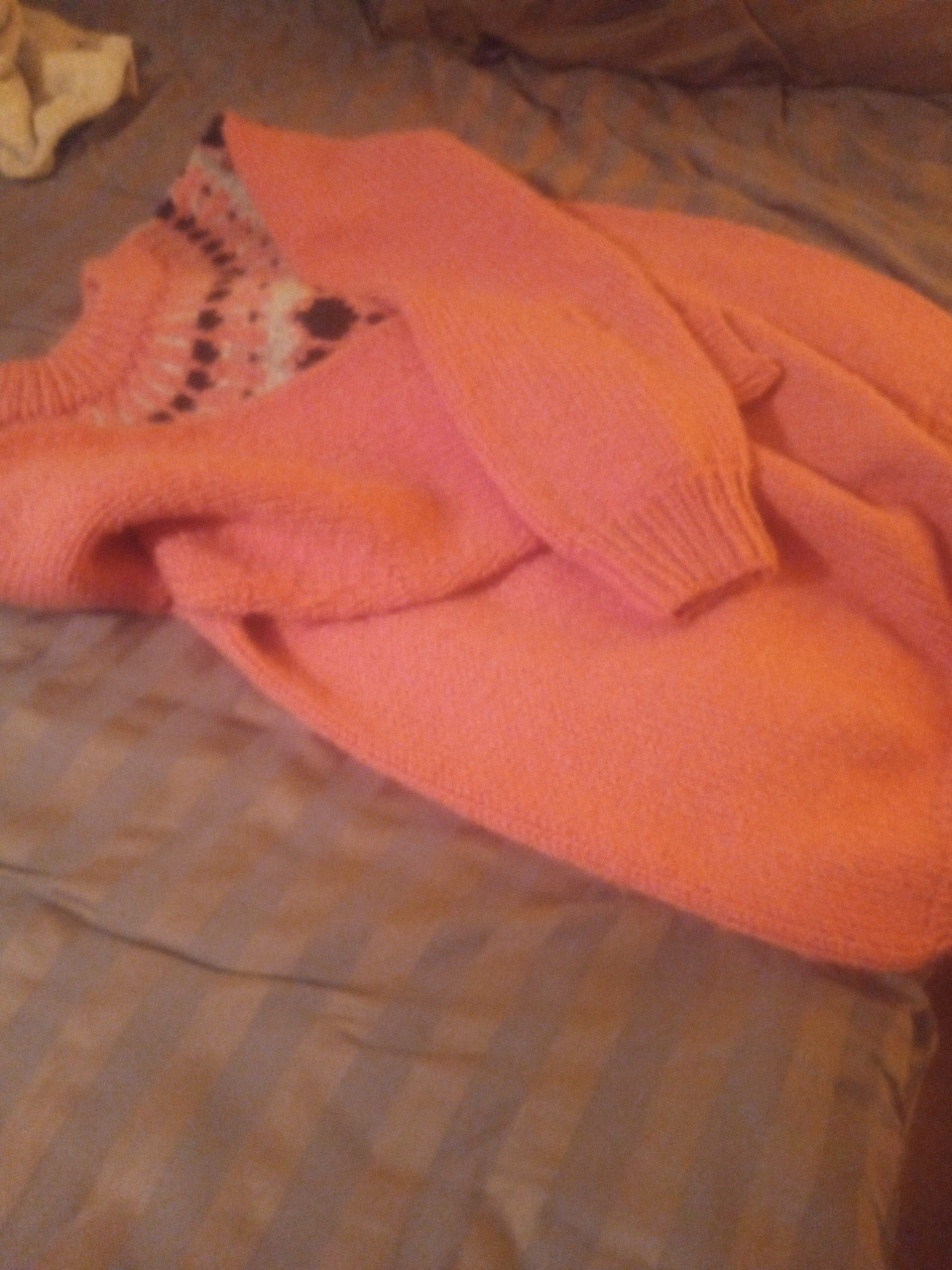 hand made Sweater thumbnail