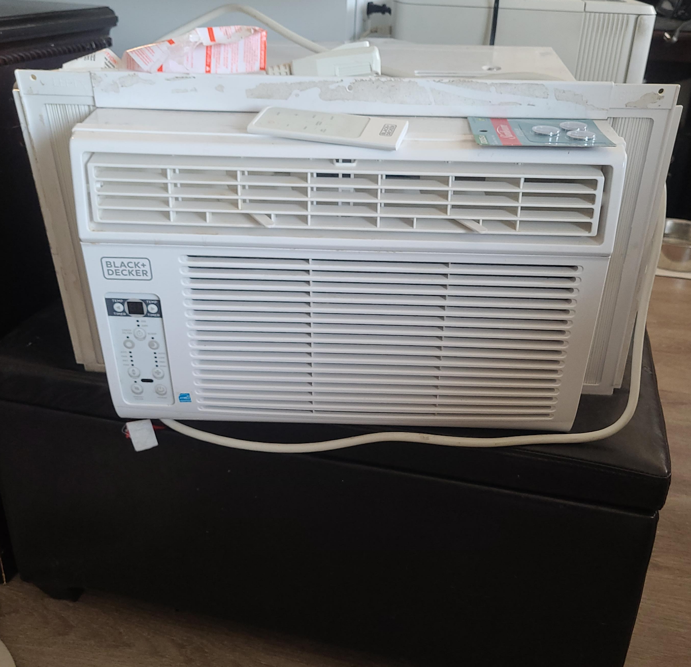 Black+Decker Window Air Conditioner thumbnail