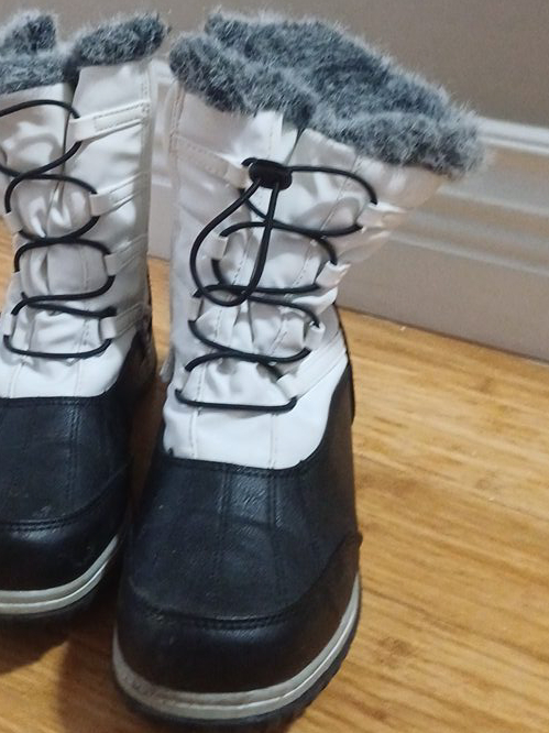 Winter Snow Boots - White & Black thumbnail