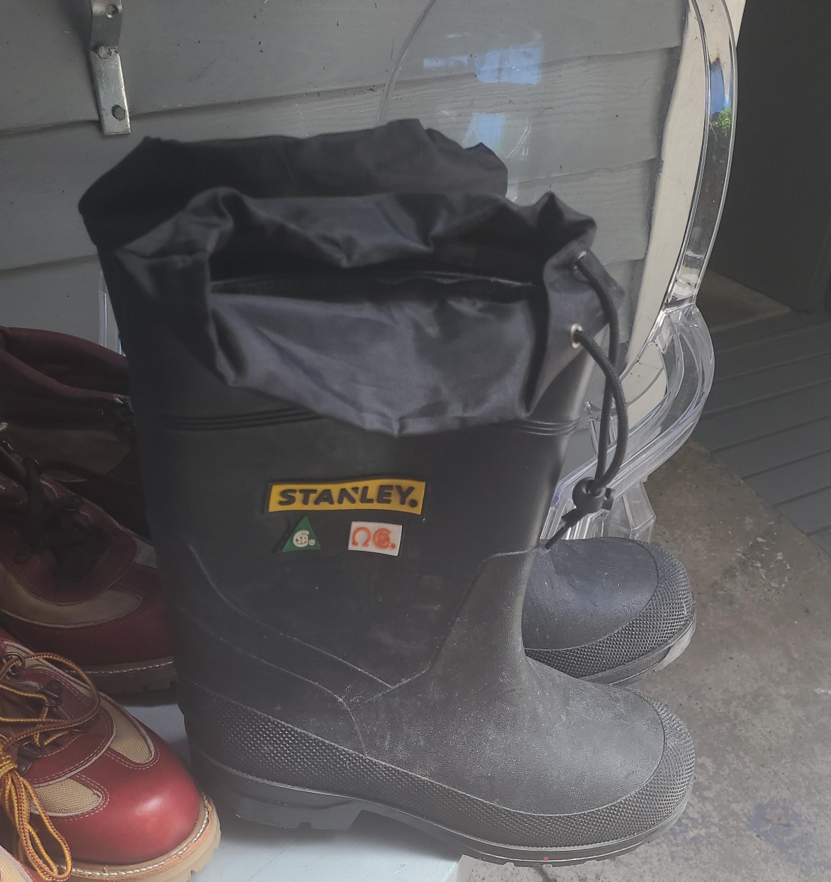Stanley Black Rubber Boots thumbnail