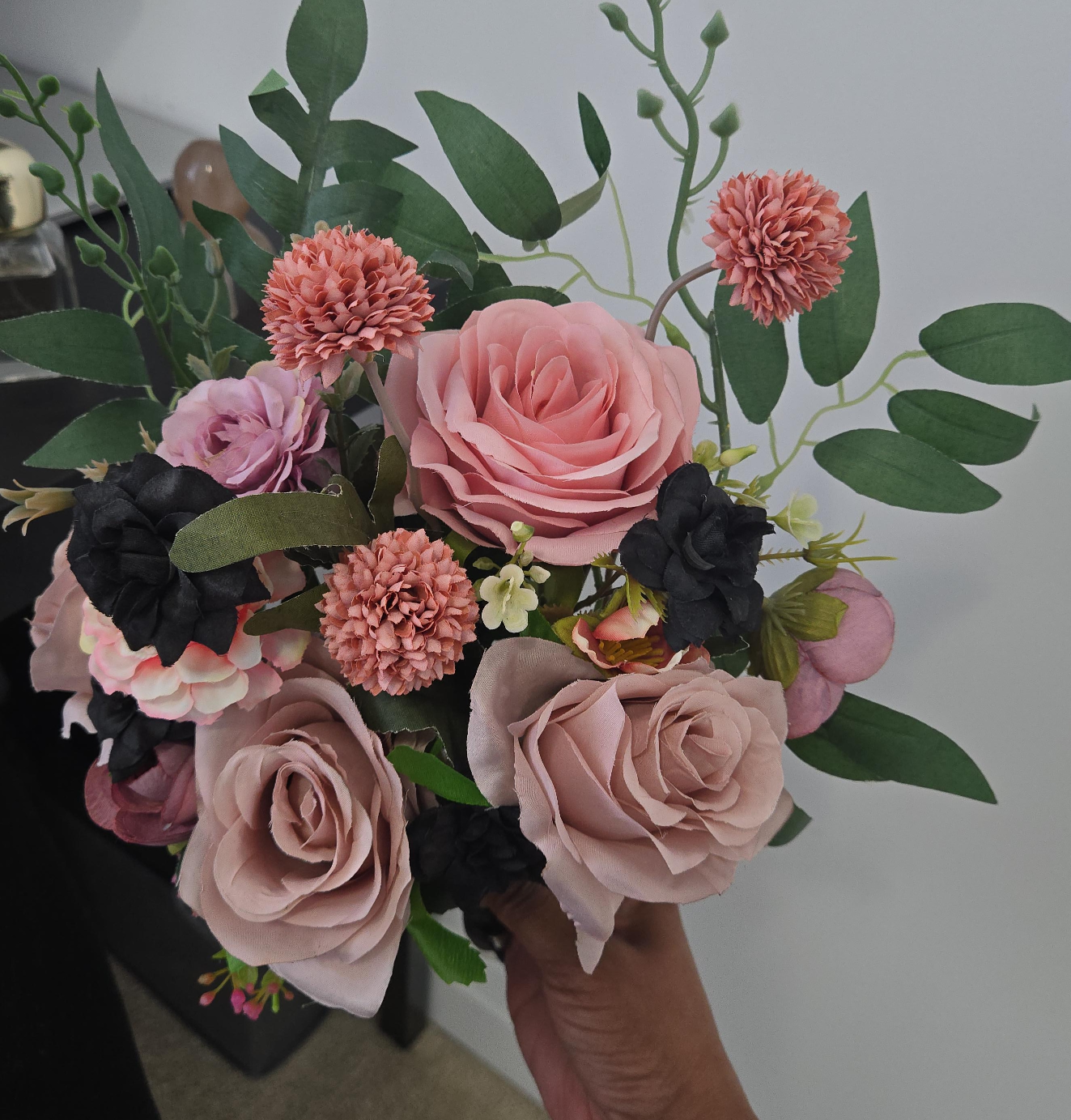 Artificial Flower Bouquet thumbnail