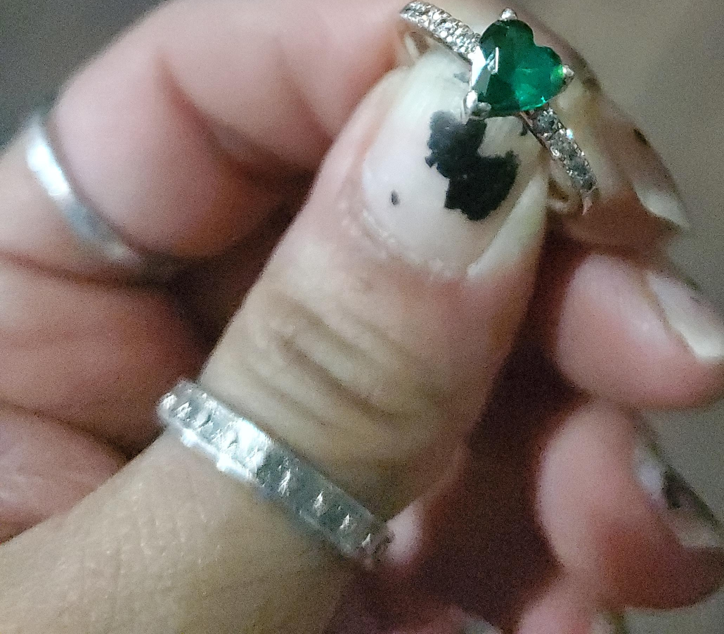 Silver Ring with Emerald Heart thumbnail
