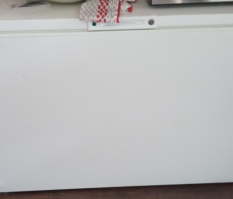 White Chest Freezer 20 cu ft