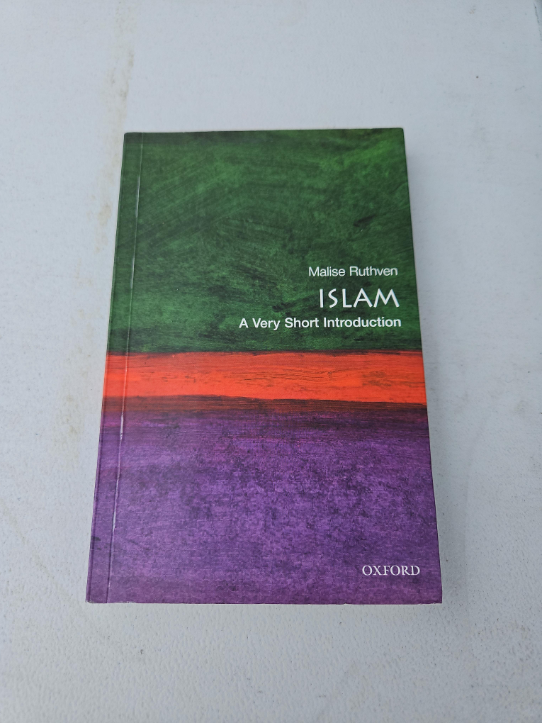 ⚽️ Islam: A Very Short Introduction by Malise Ruthven