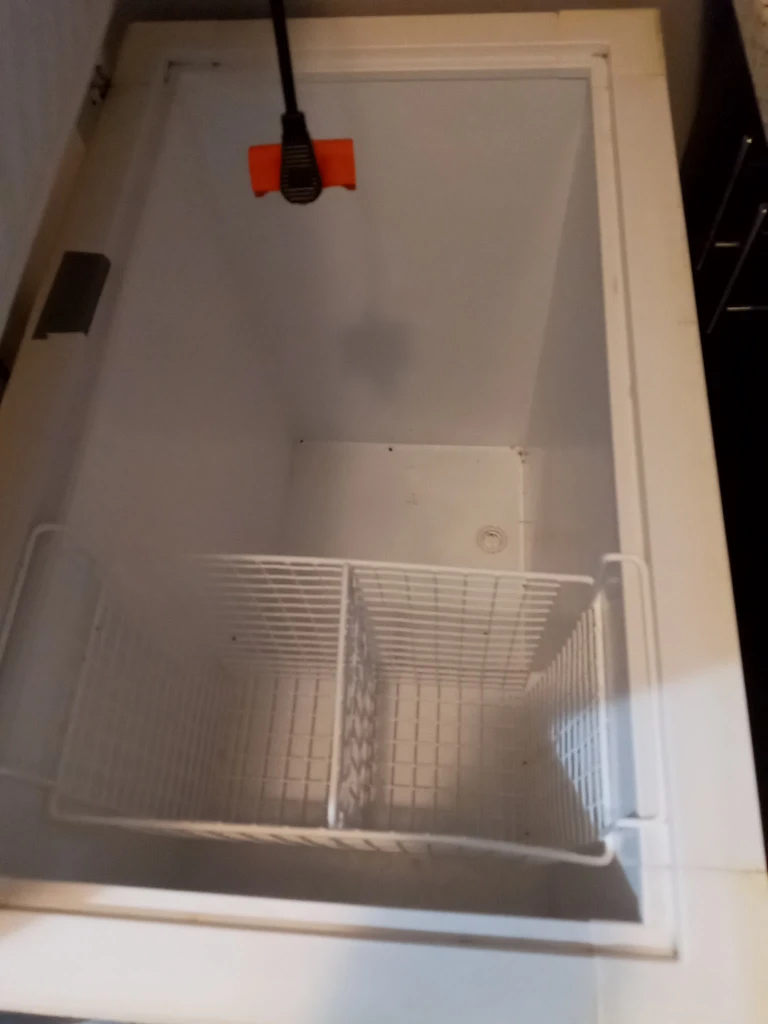 Chest (deep) freezer thumbnail