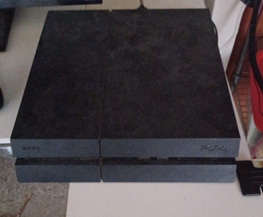 Playstation 4 Console thumbnail