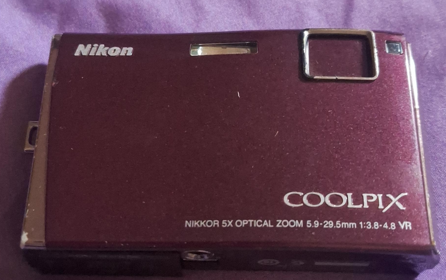 Nikon COOLPIX Digital Camera