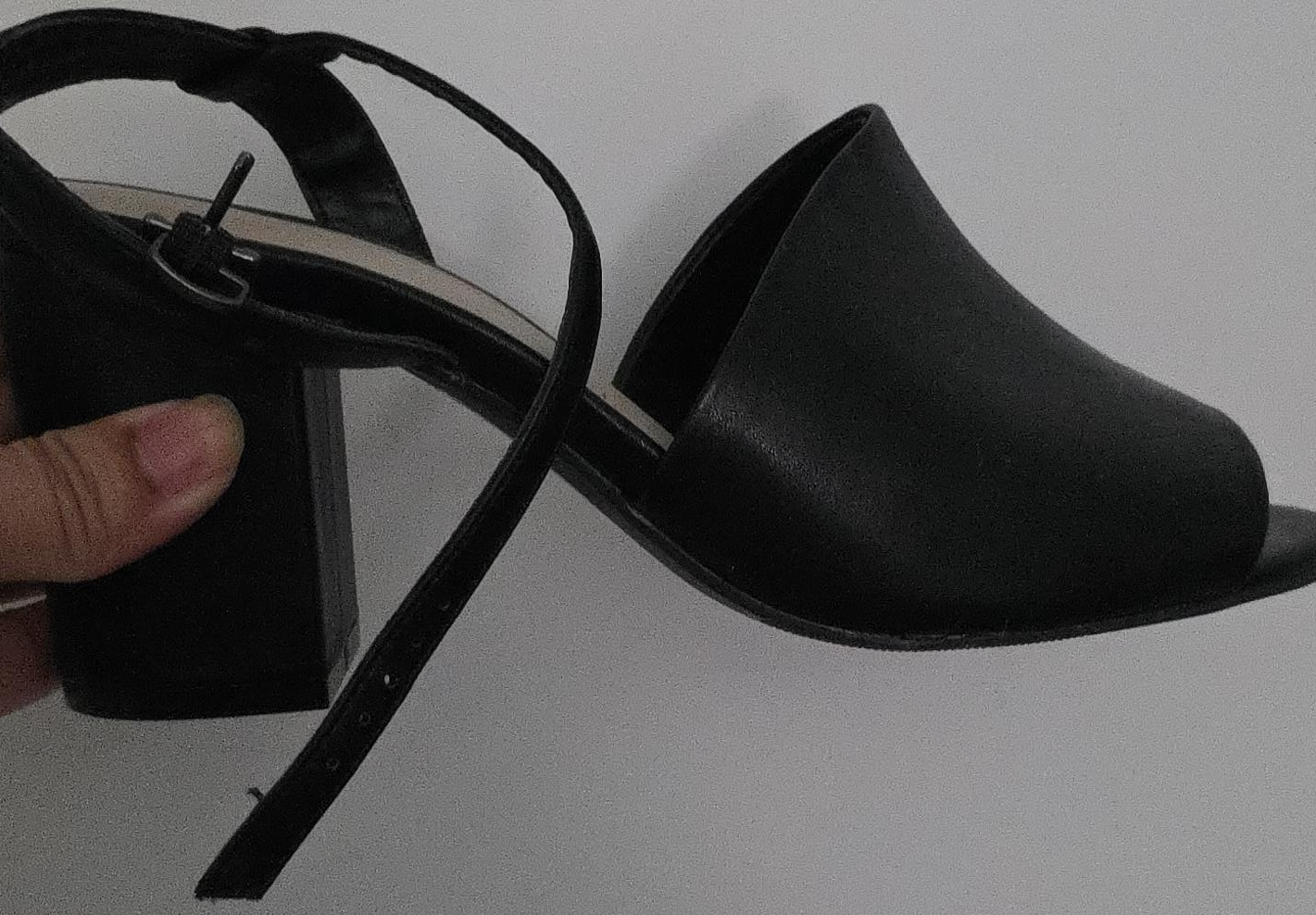 Black Heel Sandals thumbnail