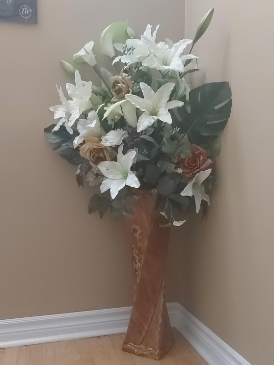 Artificial Flower Arrangement with Vase thumbnail