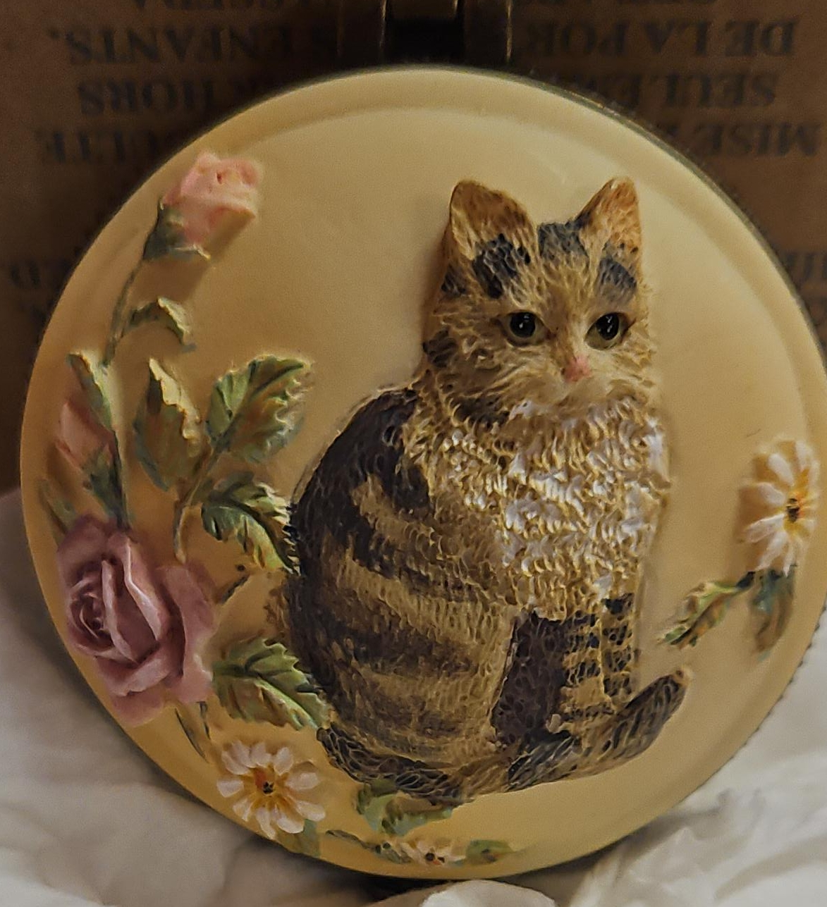 Vintage Floral & Cat Round Compact Mirror thumbnail