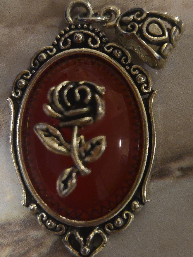 Vintage Rose Pendant thumbnail