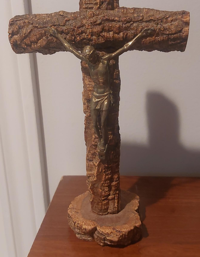 Wooden Cross Figurine thumbnail