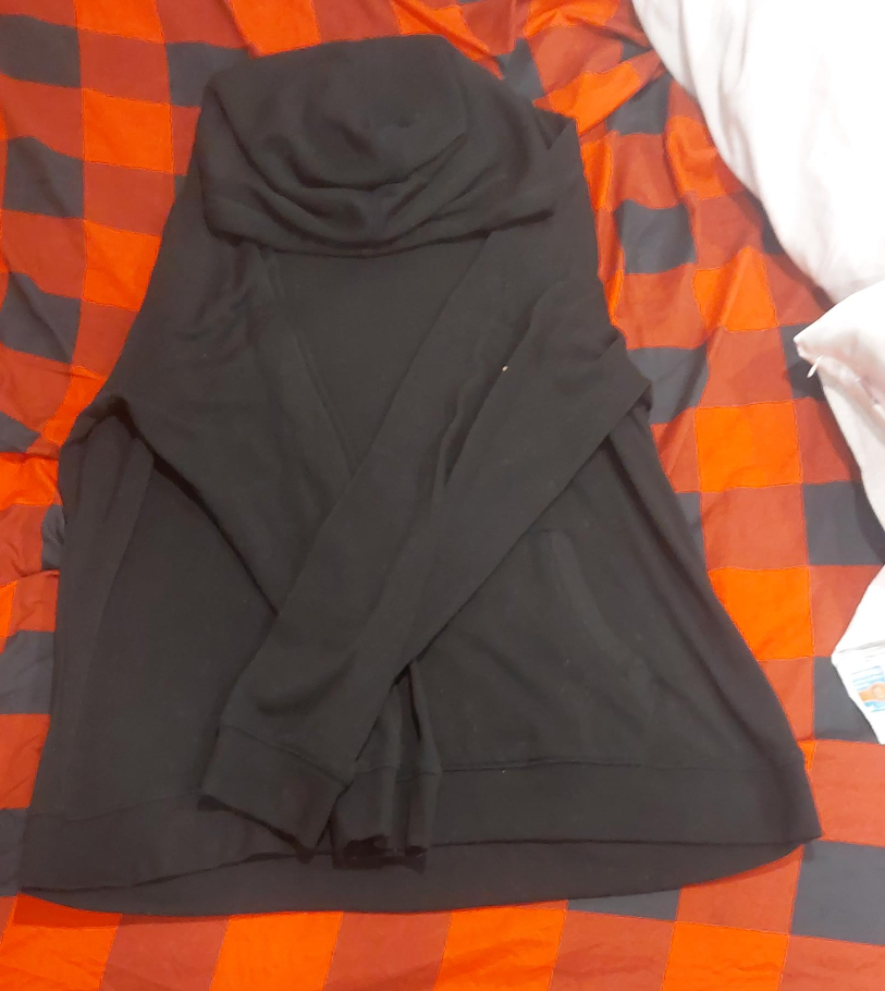 Black hoodie thumbnail