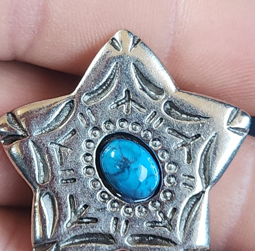 XONY New York Star button covers with real gem stones thumbnail