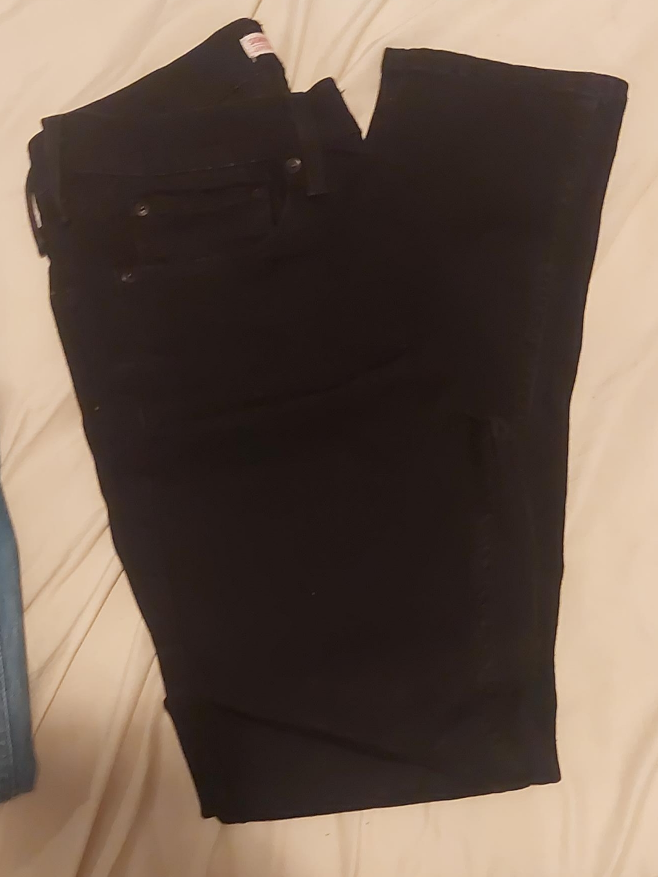 Signature Levi's Black Jeans thumbnail