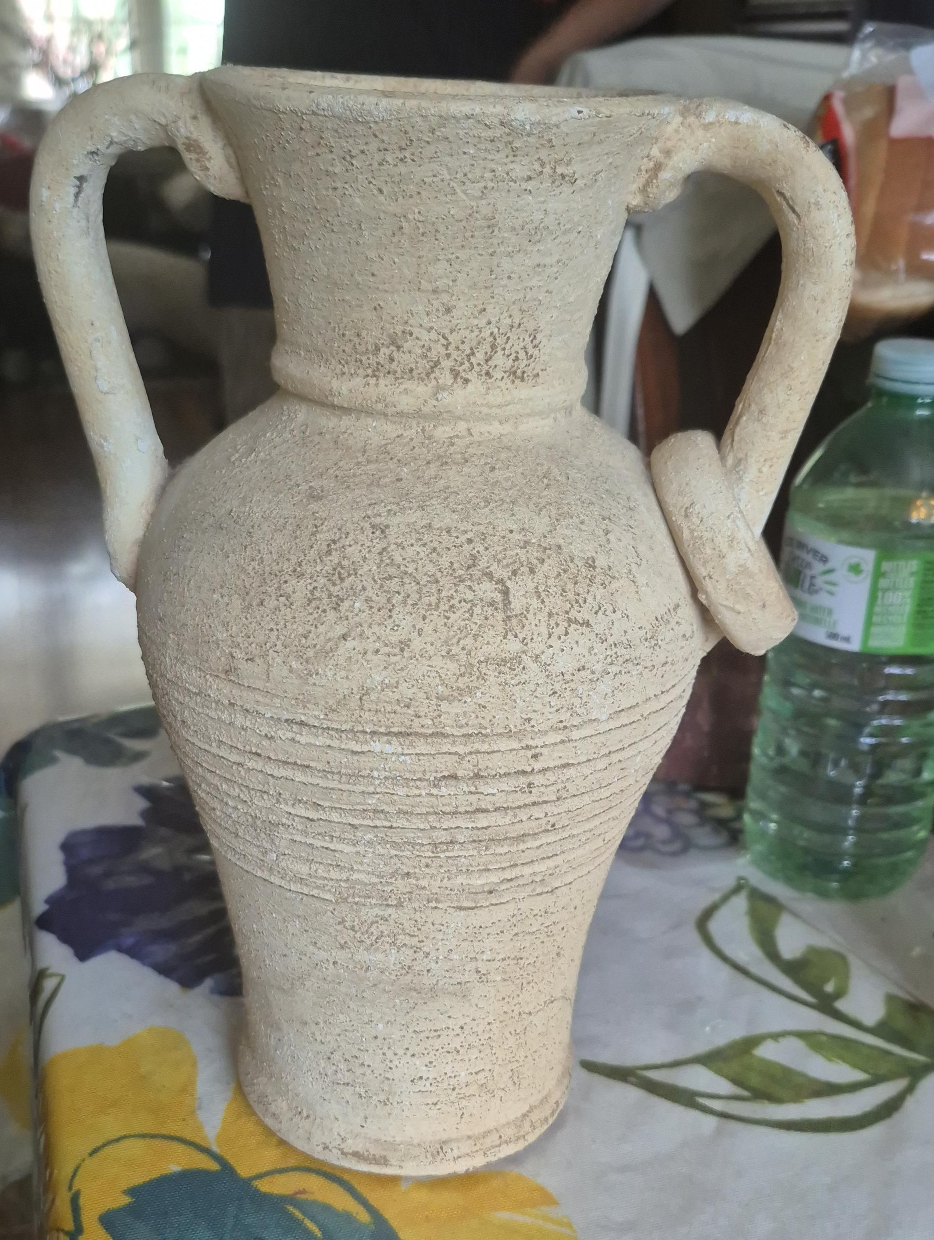 Vintage-style Vase thumbnail