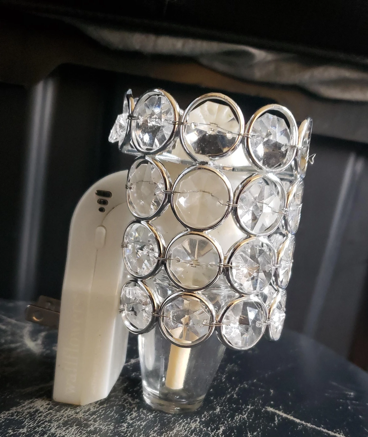 Wallflower Fragrance Plug with Rhinestone Decoration thumbnail