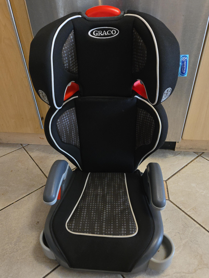 Graco TurboBooster Car Seat thumbnail