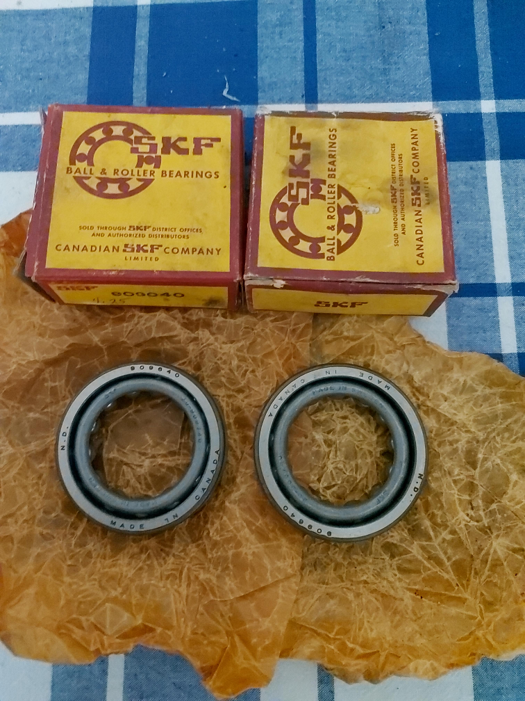 SKF 909040 Ball & Roller Bearings thumbnail