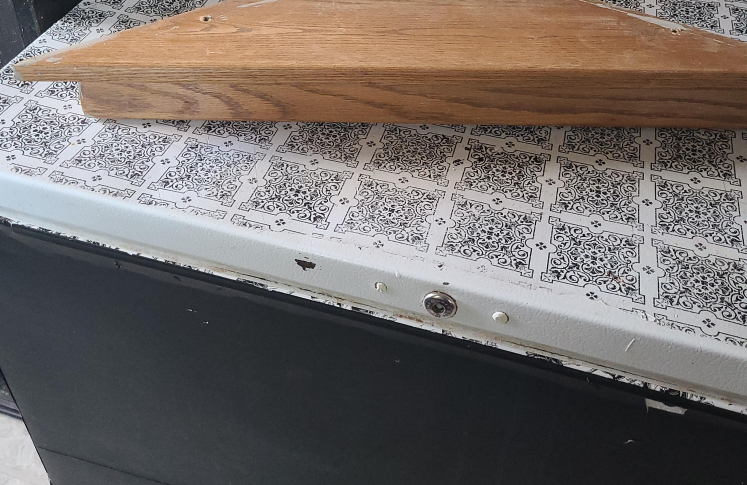 Oak corner shelf.  Need a bit of work to repair nail holes. thumbnail