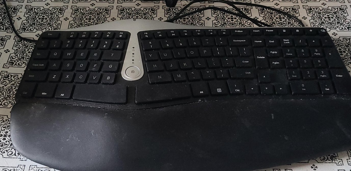 Ergonomic Keyboard thumbnail