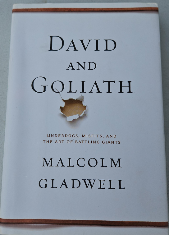 ⚽️ David and Goliath by Malcolm Gladwell Book